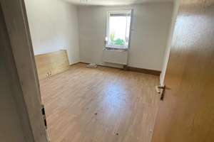 Viel Freiraum: Großzügiges Haus mit 130 m² Wohnfläche in Filderstadt – Uhlbergstraße 59, 70794 Filderstadt – Vorschaubild 8