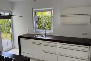 Moderne Doppelhaushälfte mit Garten & hochwertiger Küche in Geisenheim-Marienthal – Im Sonnenrech 22, 65366 Geisenheim – Vorschaubild 10
