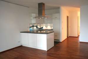 Zuhause mit 3 Zimmern, Balkon und Rheinblick in Köln-Mülheim – Die vollständige Adresse der Immobilie erhältst du vom Anbieter., 51063 Mülheim (Ortsteil), Köln – Vorschaubild 4