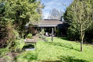 Freistehendes Architektenhaus in wunderschöner Lage mit großem Garten & Doppelgarage in SG-Gräfrath – Die vollständige Adresse der Immobilie erhältst du vom Anbieter., 42653 Gräfrath, Solingen – Vorschaubild 17