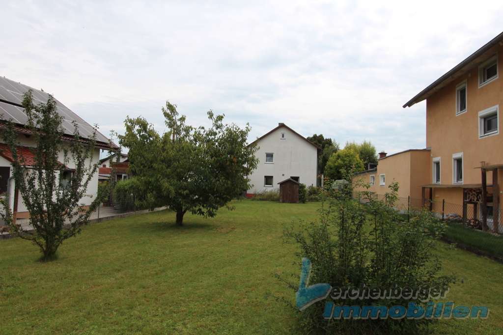 Immobilie in Osterhofen - Wohnhaus mit großem Gartengrundstück in Osterhofen - Altenmarkt - Bild 4