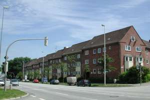 Zuhause fühlen: individuelle 2-Zimmer-Wohnung – Ostring 132, 24143 Gaarden-Ost, Kiel – Vorschaubild 1
