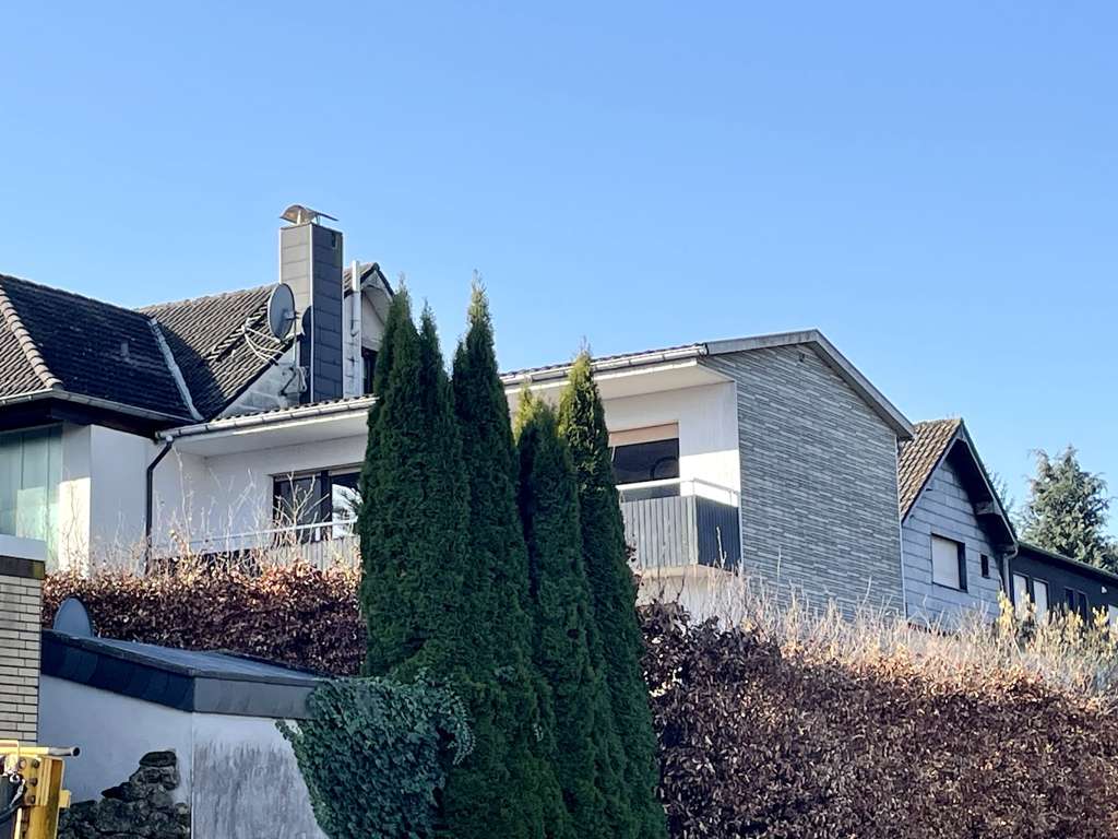 Immobilie in Simmerath - +++ Woffelsbach am Rursee - Flexibilität trifft Urlaubsflair...Mehrfamilienhaus zu verkaufen +++ - Bild 1