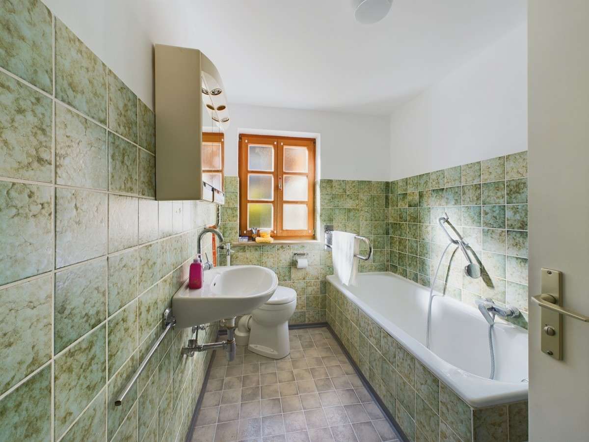 Immobilie in Sauerlach - Attraktives Familiendomizil mit vielfältigem Nutzungspotential
- vor den Toren des Münchener Südens - Bild 9