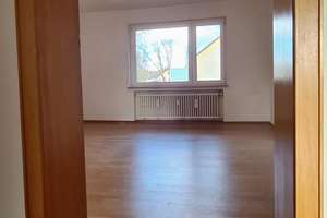 *HELLE UND RUHIGE 2,5-Zi. Whg. mit Sonnenbalkon, Möbiusstraße, E-Frohnhausen!* – Möbiusstraße 9, 45143 Altendorf, Essen – Vorschaubild 27