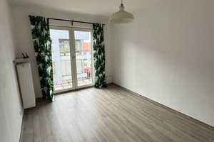 Helle gepfl. 3 Zi. Whg. 71 m² m. Ebk., Balk. 4.OG ohne Lift, in Nbg. Nord zentr. Lage, Nähe Burg. – Maxfeldstr. 12, 90409 Nürnberg – Vorschaubild 9