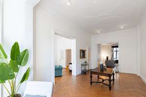 Herrschaftliches 
Hochparterre
 
Erste Lage direkt 
an der Alster – Die vollständige Adresse der Immobilie erhältst du vom Anbieter., 22085 Uhlenhorst, Hamburg – Vorschaubild 7