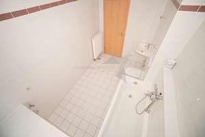 Exklusive 3 Raum Wohnung mit XXL Balkon, Aufzug und Tageslichtbad im Kaßberg-Karree !! – Marianne-Brandt-Straße 1, 9112 Kaßberg, Chemnitz – Vorschaubild 9