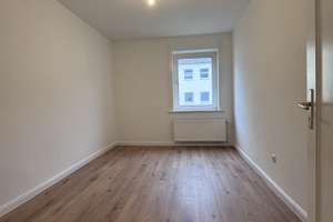 WG-Geeignet - Frisch sanierte Wohnung samt EBK  in TOP-Lage zu vermieten! – Widemannstraße 7, 30625 Kleefeld, Hannover – Vorschaubild 2
