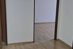 2-Zimmer Wohnung in zentraler Lage mit Balkon – Klosterstr. 3, 47051 Altstadt, Duisburg – Vorschaubild 1