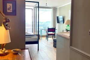 Fully furnished | Single Apartment mit Balkon und sensationellem Ausblick in Bogenhausen – 81925 Parkstadt, München – Vorschaubild 3
