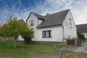Zwangsversteigerung - Einfamilienhaus – Die vollständige Adresse der Immobilie erhältst du vom Anbieter., 15913 Spreewaldheide – Vorschaubild 2