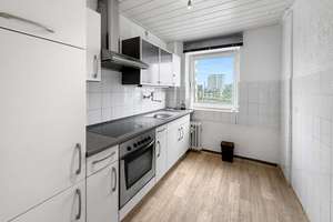 Ihre neue Heimat im Herzen Kölns – 2 Zimmer, gepflegt, hell und sofort verfügbar – Die vollständige Adresse der Immobilie erhältst du vom Anbieter., 50676 Altstadt/Süd, Köln – Vorschaubild 3