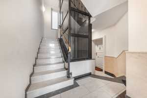Historischer Charme trifft modernen Luxus: Exklusive Maisonette im voll modernisierten Stilaltbau – Düsseldorf – Vorschaubild 4