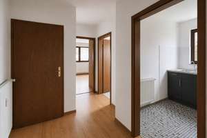 Attraktive 2-Zimmer-Wohnung im Hochparterre/1.OG mit Süd-Balkon in der Zwinglistraße zu vermieten! – Die vollständige Adresse der Immobilie erhältst du vom Anbieter., 23568 Sankt Gertrud, Lübeck – Vorschaubild 6