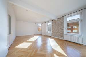Großzügige 3-Zimmer-Wohnung mit 2 Balkonen in Alsternähe – Kuhmühle 10, 22087 Hohenfelde, Hamburg – Vorschaubild 2