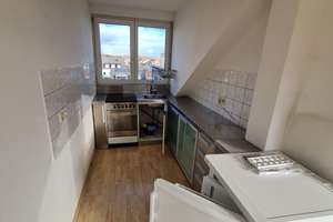 Helle 2,5-Zimmerwohnung mit traumhaftem Balkon über den Dächern vom Werderplatz – Werderstraße 51, 76137 Südstadt, Karlsruhe – Vorschaubild 6