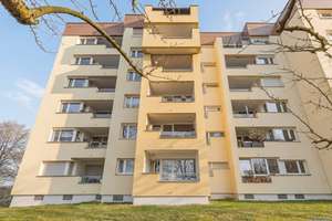 Frei für Ihre Pläne! Helle 2-Zimmer Wohnung mit Loggia – Die vollständige Adresse der Immobilie erhältst du vom Anbieter., 93051 Großprüfening-Dechbetten-Königswiesen, Regensburg – Vorschaubild 2