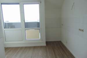 Wunderschöne Dachterrassenwohnung, 4 Zi.   grosses Wohnzimmer ca. 60 m²  2 Bäder  - Fernblick! - U 2 – 81673 Josephsburg, München – Vorschaubild 8