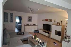 Schöne 3 Zi.- Whg mit großem Balkon in Oberhausen Sterkrade