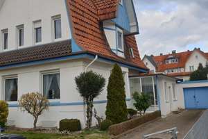 Preiswertes gepflegtes 5-Zimmer-Reihenendhaus – Die vollständige Adresse der Immobilie erhältst du vom Anbieter., 31785 Hameln – Vorschaubild 1