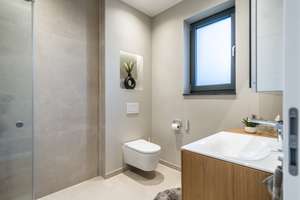 Neubau-Townhouse mit viel Platz und einem traumhaften Blick über Wiesbaden – Die vollständige Adresse der Immobilie erhältst du vom Anbieter., 65189 Südost, Wiesbaden – Vorschaubild 19
