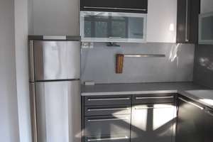 Helle 2-Zimmer Dachgeschosswohnung in Schwabing  nächst Engl. Garten u. Münchner Freiheit, Aufzug – Biedersteiner 59a, 80805 Münchner Freiheit, München – Vorschaubild 6