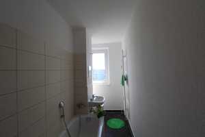 3-Raum-Wohnung mit Balkon & Aufzug – Werner-Seelenbinder-Str. 41, 39118 Magdeburg – Vorschaubild 5