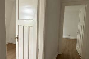 Charmante 3-Zimmer Dachgeschosswohnung in Krefeld-Kempener Feld/Baackeshof – Obergplatz 2, 47804 Kempener Feld/Baackeshof, Krefeld – Vorschaubild 9
