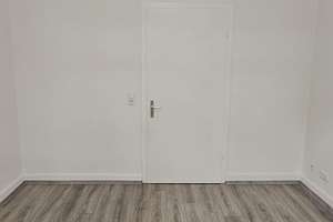Sommer Special, 2 NKM frei bei Anmietung, 3 Zimmer Wohnung zu vermieten – Sundgaustr. 19b, 47137 Obermeiderich, Duisburg – Vorschaubild 2