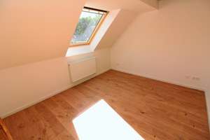 Wunderschöne Dachgeschosswohnung mit viel Charme! Bad mit Wanne und Dusche! Keller! Stellplatz! – Brunnerstraße 3b, 39112 Sudenburg, Magdeburg – Vorschaubild 10