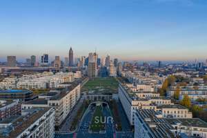 PENTHOUSE-PRIVILEG IN SEINER SELTENSTEN FORM – Panorama, Privatsphäre & Dachterrasse der Extraklasse