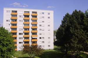 Bereits renovierte 3-Zimmer-Eigentumswohnung in Rgbg.-West – Die vollständige Adresse der Immobilie erhältst du vom Anbieter., 93049 Westenviertel, Regensburg – Vorschaubild 2
