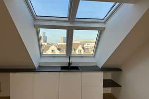 ***Lichtdurchflutetes Erstbezug DG- Apartment mit Loggia plus Garage***