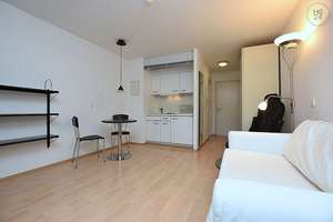 Klassisch möbliertes Apartment mit Tiefgarage und Internet in Stuttgart Feuerbach – Die vollständige Adresse der Immobilie erhältst du vom Anbieter., 70469 Feuerbach-Ost, Stuttgart – Vorschaubild 2