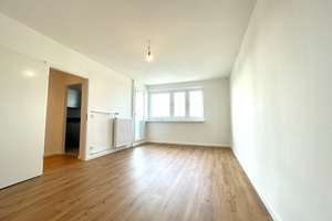 Sanierte Wohnung mit schönem Ausblick – Spandauer Damm 217, 14052 Westend, Berlin – Vorschaubild 2