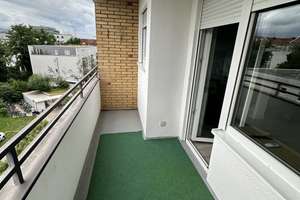 Zwischenmiete ab Nov bis Jan: Helle 1,5-Zimmer Wohnung im 4. OG mit Balkon in München-Obersendling – Die vollständige Adresse der Immobilie erhältst du vom Anbieter., 81369 Untersendling, München – Vorschaubild 2