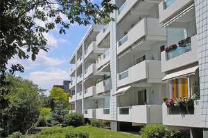 Helle 2-Zimmer Wohnung mit Loggia, separater Küche und großzügigem Wohnbereich – Neckarstr. 3, 45219 Kettwig, Essen – Vorschaubild 3