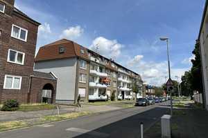 Top gepflegte Wohnung – Weyerhofstraße 87, 47803 Krefeld – Vorschaubild 1