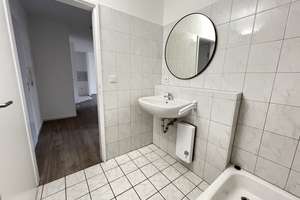 2-Zimmer Wohnung im 1. OG mit Balkon in Köln-Deutz – Gießener Straße 25, 50679 Deutz, Köln – Vorschaubild 13