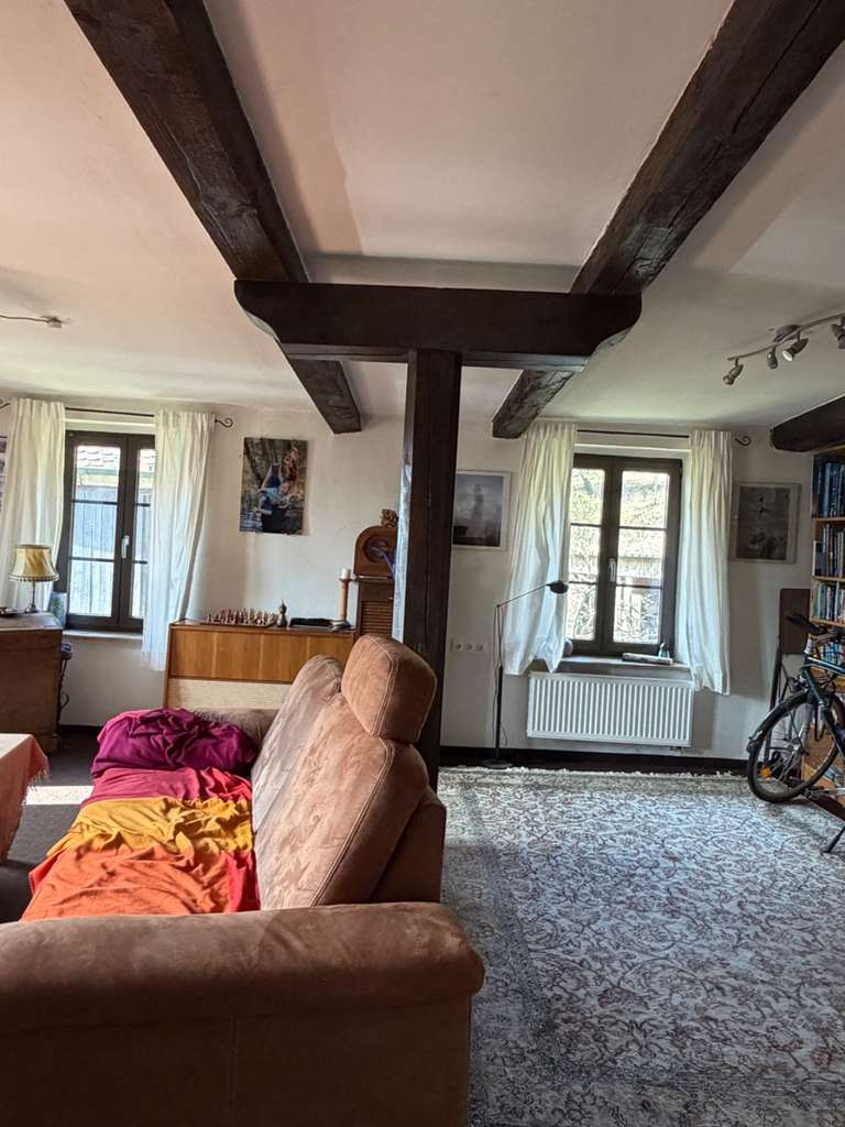 Immobilie in Oberdachstetten - Einfamilienhaus mit 5 Zimmern und Garage in Oberdachstetten - Bild 0