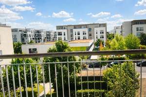 Licht, Raum und Komfort  - 4-Zimmerwohnung mit zwei Loggien am Riedberg – Die vollständige Adresse der Immobilie erhältst du vom Anbieter., 60438 Kalbach-Riedberg, Frankfurt am Main – Vorschaubild 3