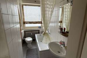 gepflegte Dachgeschosswohnung in Mönchengladbach – Hindenburgstraße 98, 41061 Gladbach, Mönchengladbach – Vorschaubild 2