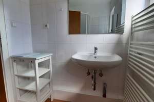 Schöne zwei Zimmer Wohnung in Bonn-Duisdorf – Die vollständige Adresse der Immobilie erhältst du vom Anbieter., 53123 Duisdorf, Bonn – Vorschaubild 2