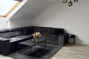 Moderne 3-Zimmer-Wohnung mit heller Wohnatmosphäre und separater Küche
