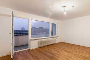 Bezugsfrei! Lichtdurchflutete 2-Zi.-Wohnung mit Balkon in Top-Lage – Hannover – Vorschaubild 1