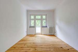 Renovierungsbedürftige, sehr gut geschnittene und helle 3 Zimmerwohnung