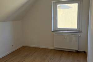 !NEU! Schöne, ruhige 3,5-Zimmer-Wohnung in Solingen-optional mit Gartenanteil – Die vollständige Adresse der Immobilie erhältst du vom Anbieter., 42651 Solingen-Mitte, Solingen – Vorschaubild 8