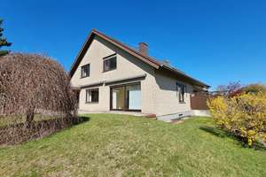 Zentral gelegene Doppelhaushälfte mit großem Garten und Garage in Rietberg-Neuenkirchen! – Die vollständige Adresse der Immobilie erhältst du vom Anbieter., 33397 Rietberg – Vorschaubild 6