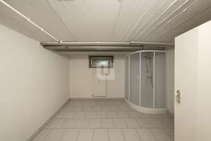 WINDISCH Immobilien - Doppelhaushälfte mit großem Garten in ruhiger Spielstraße zu vermieten – Die vollständige Adresse der Immobilie erhältst du vom Anbieter., 82194 Gröbenzell – Vorschaubild 25